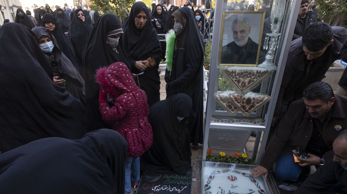 Masakr v Íránu: exploze při pietě za Solejmáního zabily přes 100 lidí